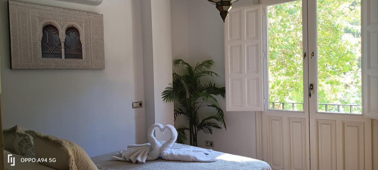 The Nasrid Palace From Your Bed ! Гранада Экстерьер фото