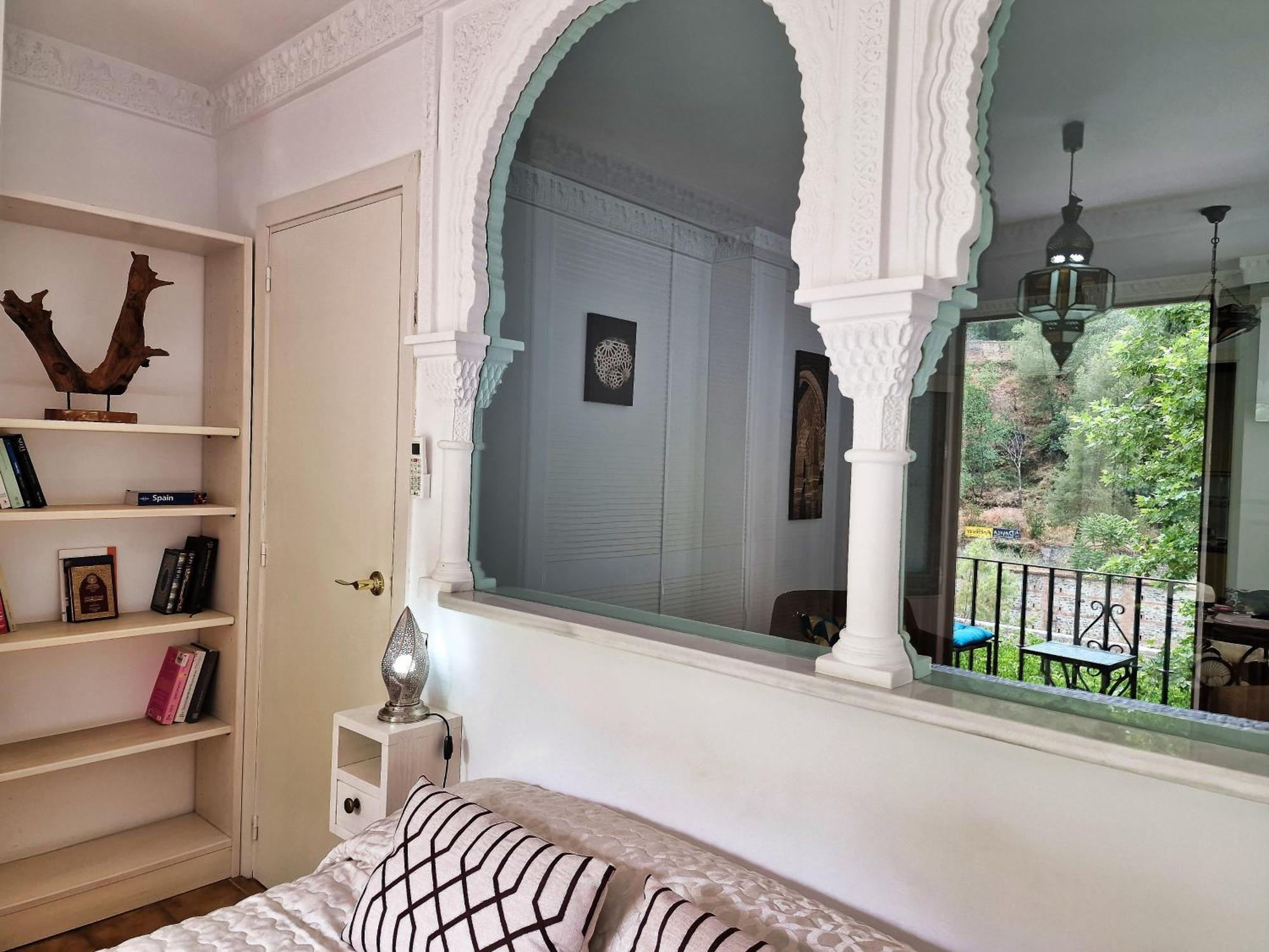 The Nasrid Palace From Your Bed ! Гранада Экстерьер фото